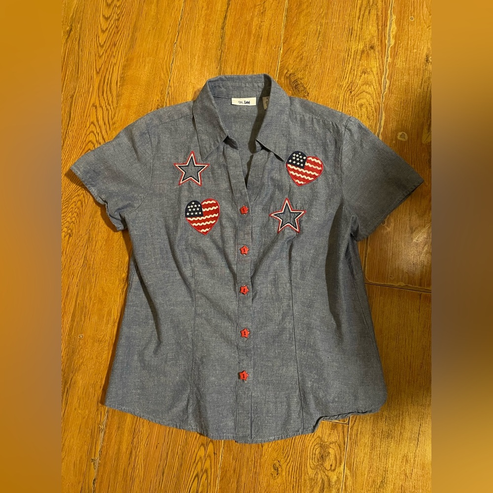 Vintage Patriotic Ms. Lee Jean Short Sleeve Button Down, women’s size PM